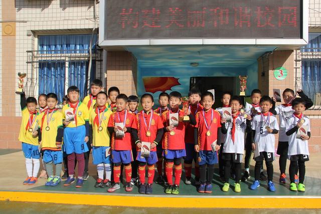 赵继伟17分辽宁胜宁波 贺希宁38分深圳胜新疆